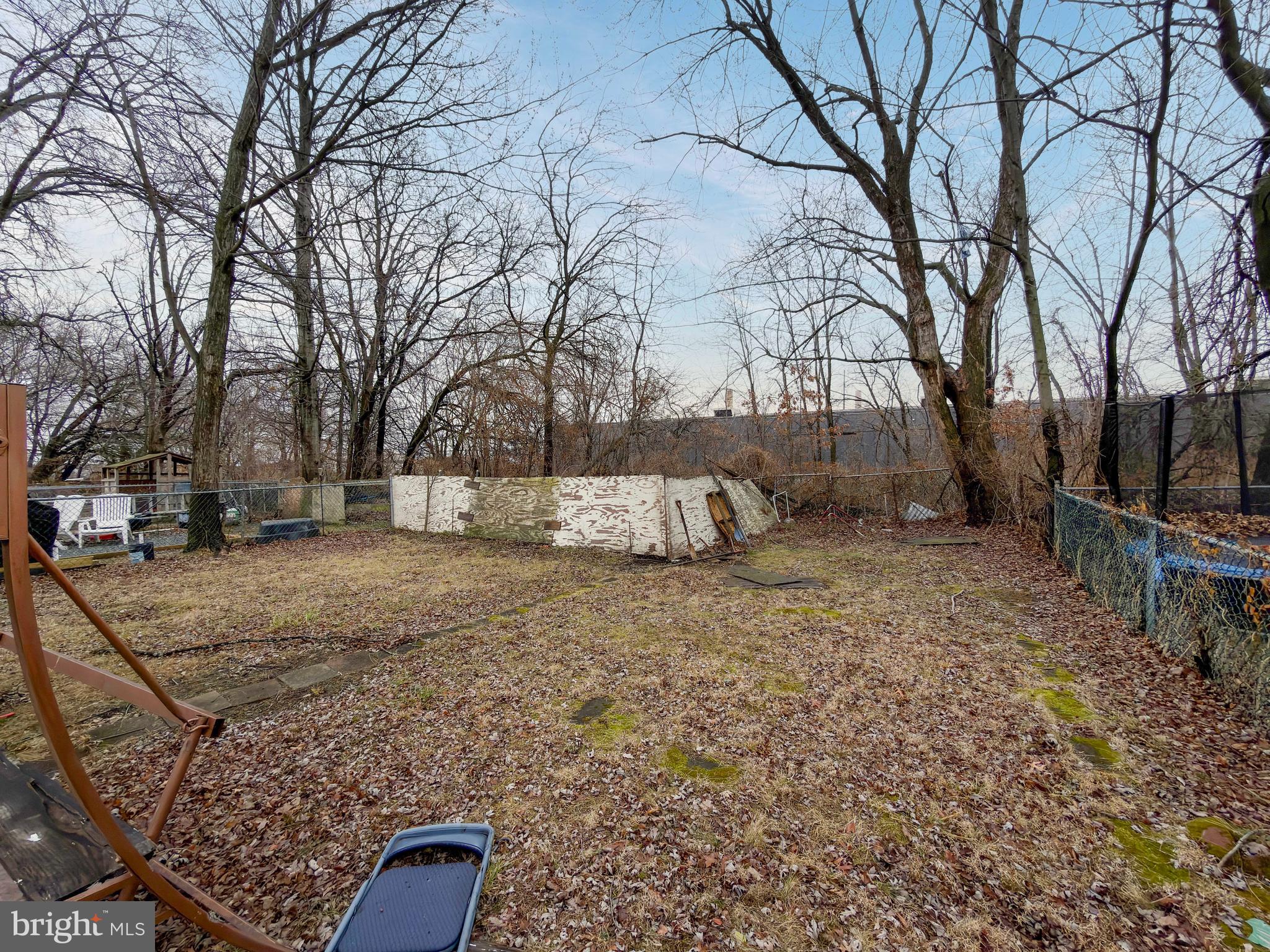 5423 Howland Street Philadelphia, PA 19124 - Photo 6 of 6 a backyard of a house with lots of green space