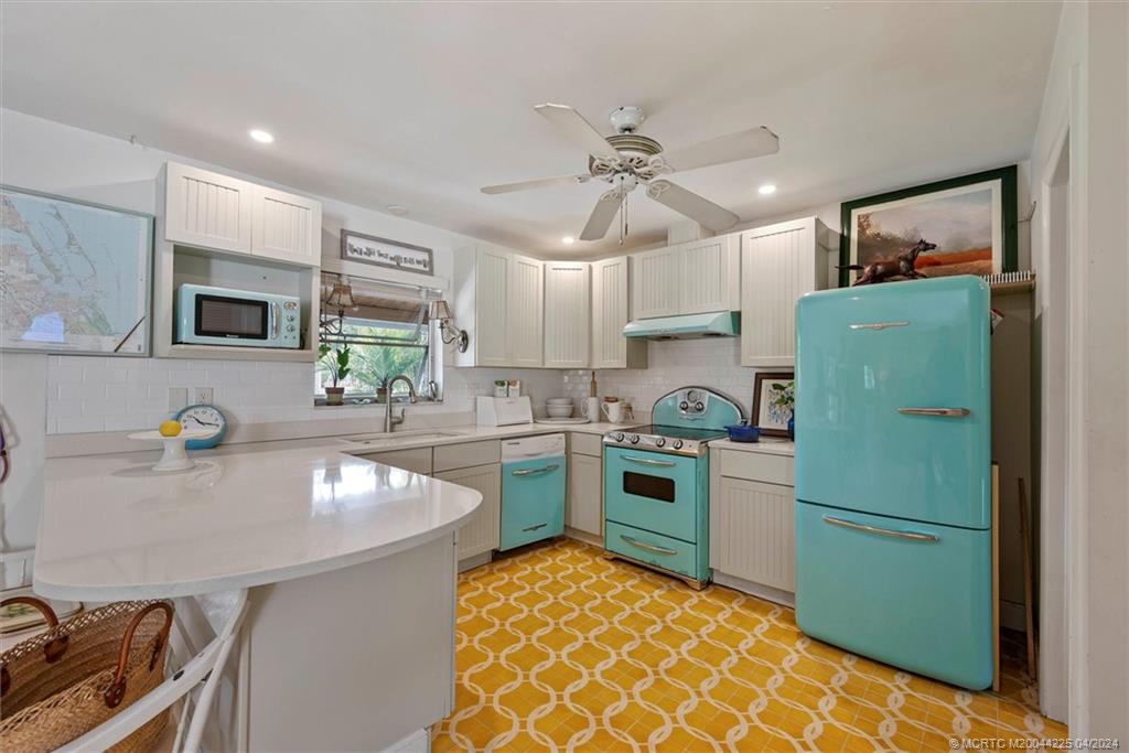 111 South Sewalls Point Road Stuart, FL 34996 - Photo 27 of 60
