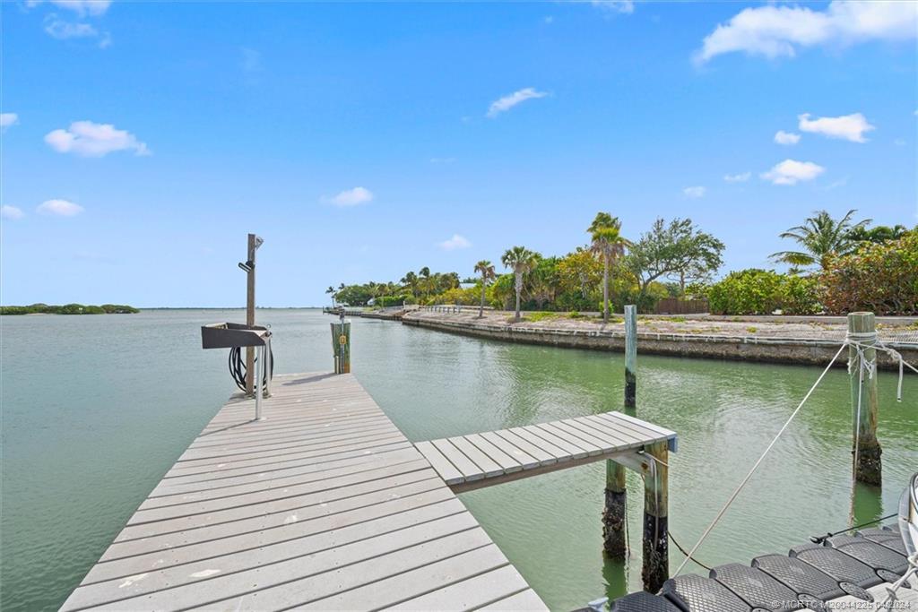 111 South Sewalls Point Road Stuart, FL 34996 - Photo 4 of 60 a lake view