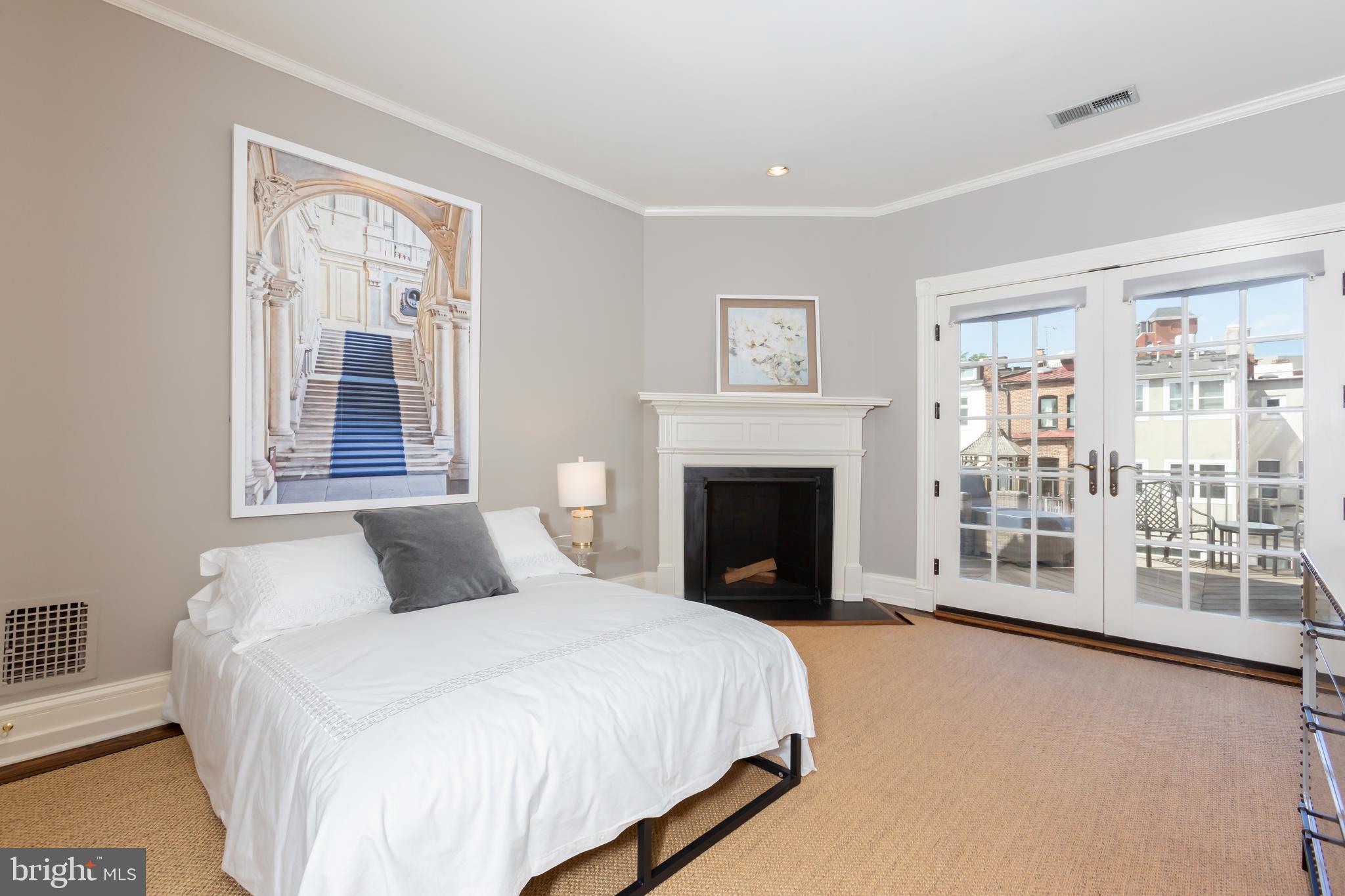 2015 Hillyer Place Northwest Washington, DC 20009 - Photo 17 of 24 3rd bedroom (on 3rd level), leading to deck