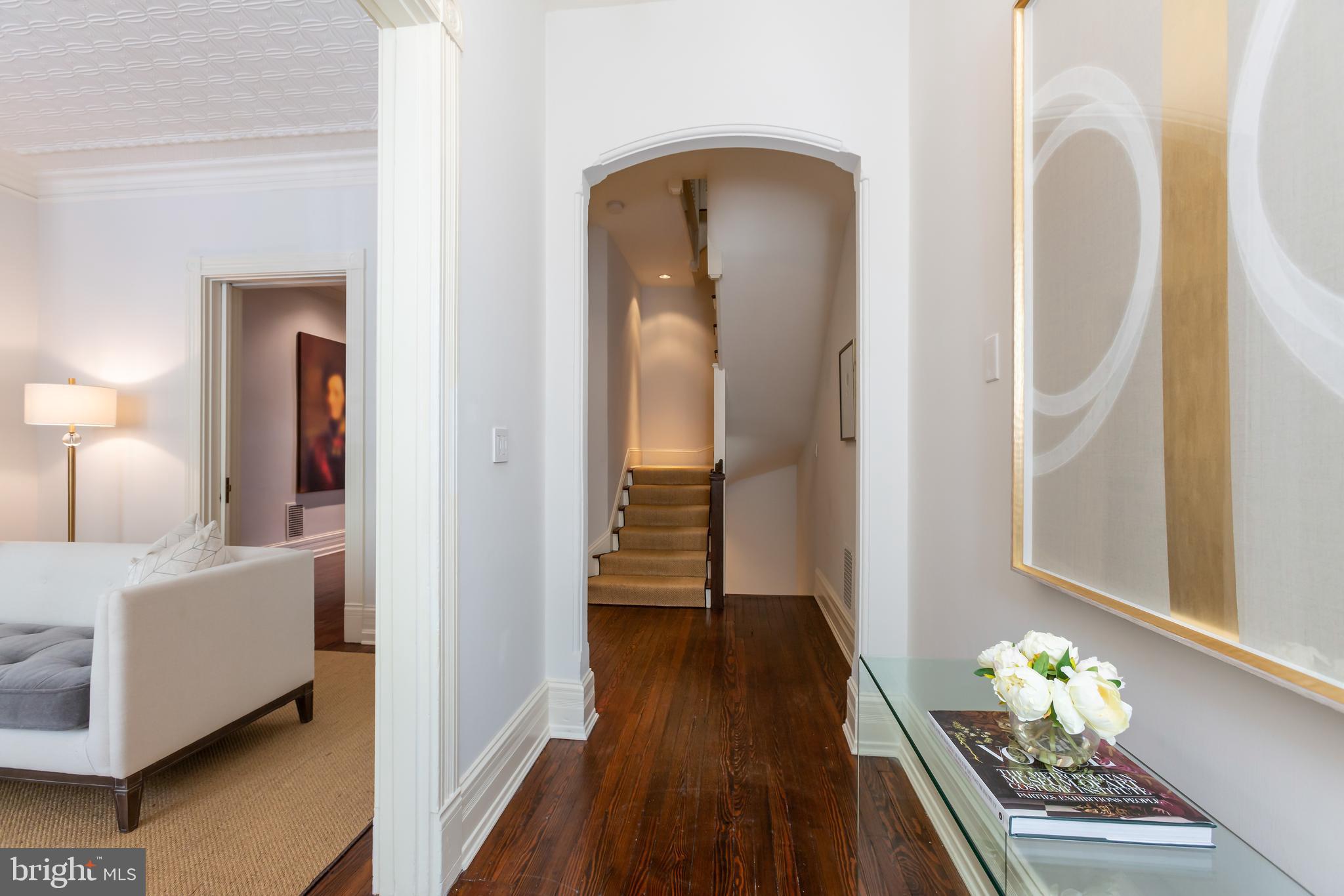 2015 Hillyer Place Northwest Washington, DC 20009 - Photo 3 of 24 Gallery Image 3