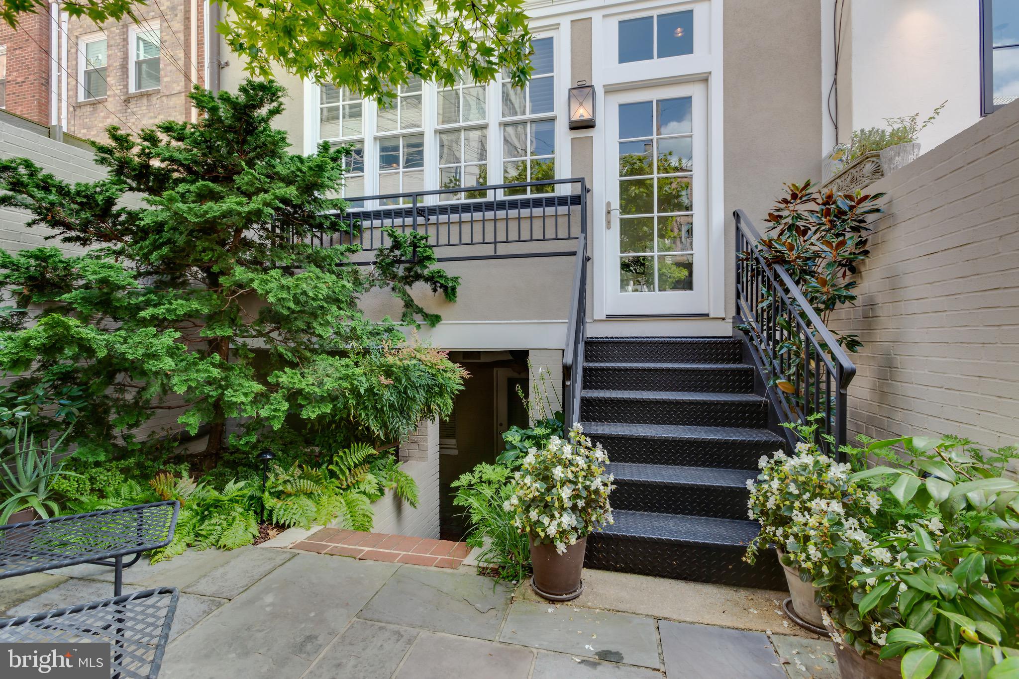 2015 Hillyer Place Northwest Washington, DC 20009 - Photo 21 of 24 Rear Exterior