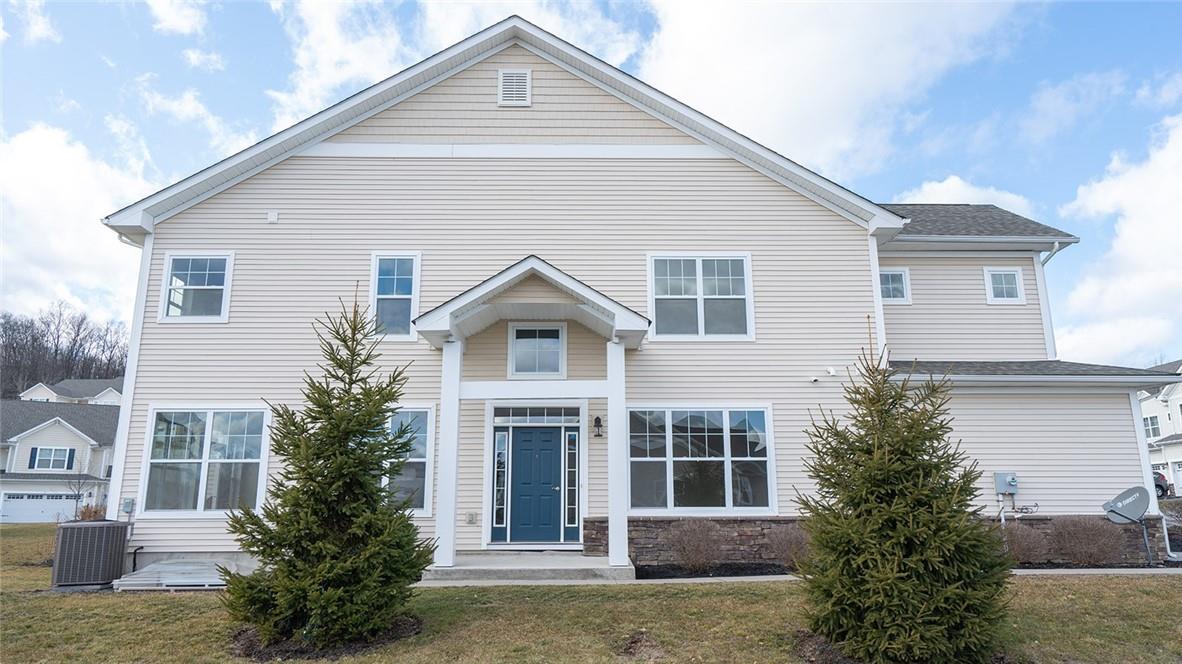 21 Highrose Ridge Way Middletown, NY 10940 - Photo 1 of 1 Front Entrance
