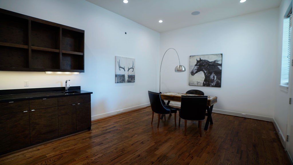 3308 North MacGregor Way Houston, TX 77004 - Photo 15 of 46 Large study with wet bar has access to a side patio