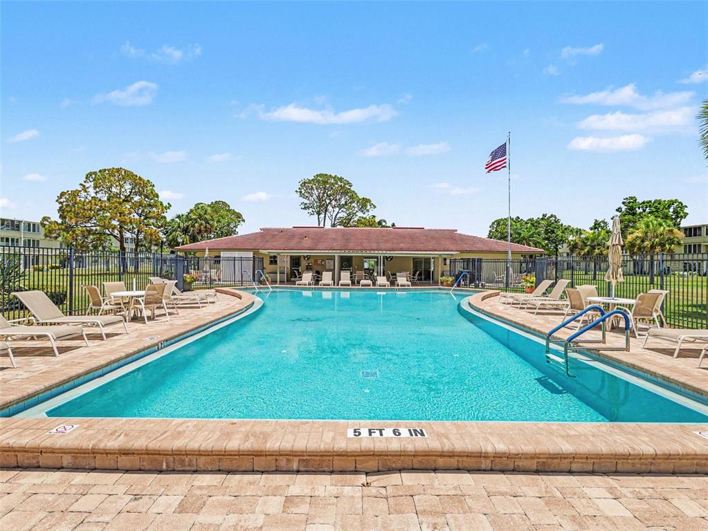 4890 Bay Street Northeast, Unit 324 St. Petersburg, FL 33703 - Photo 27 of 33