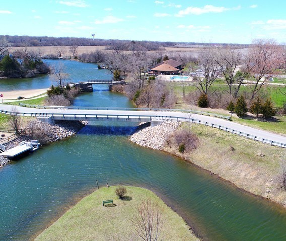 95 Dinosaur Road Wilmington, IL 60481 - Photo 52 of 54 an aerial view of a house with a yard