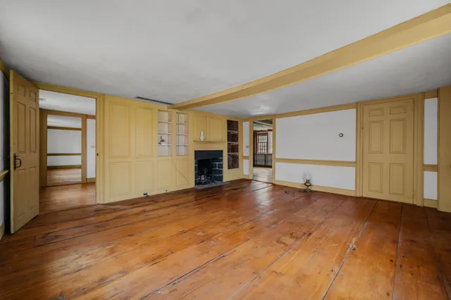 a view of an empty room and window