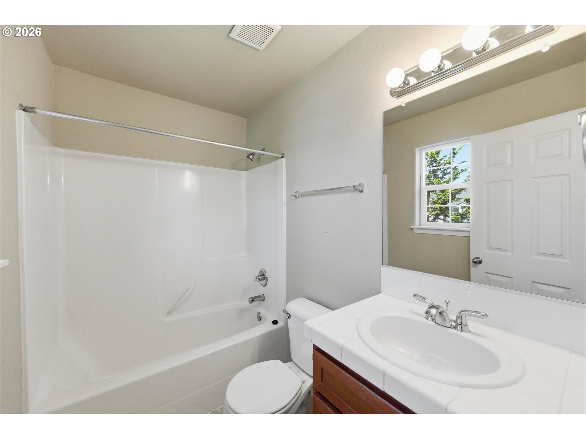 15943 Southwest Kaylynn Lane Beaverton, OR 97006 - Photo 13 of 24