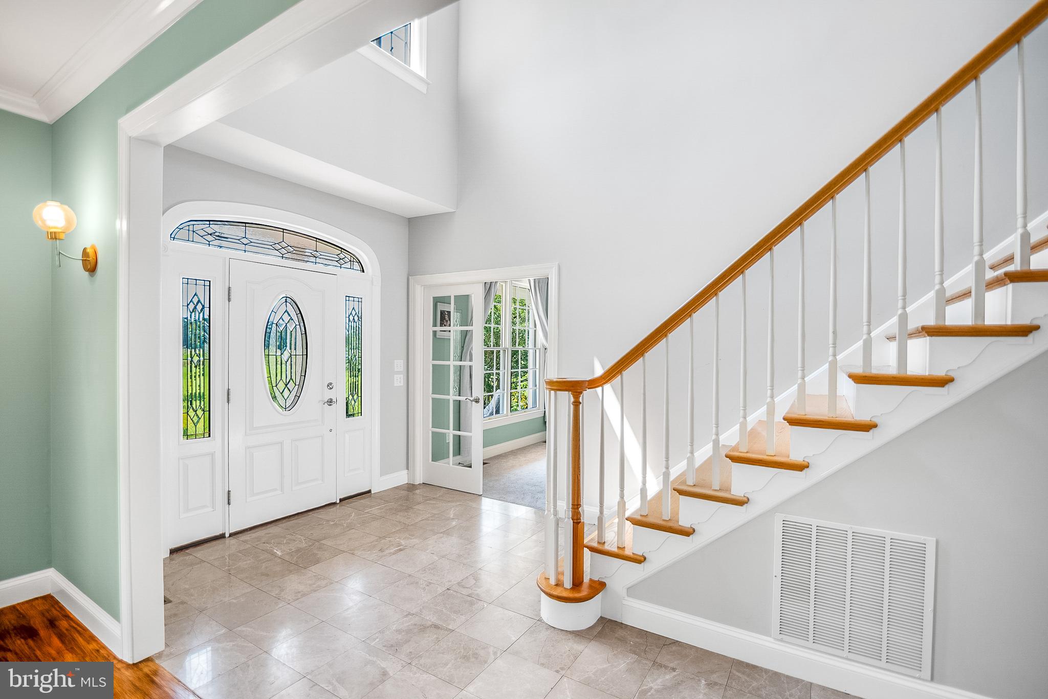 26604 East Bonfield Road Oxford, MD 21654 - Photo 9 of 44 a view of entryway