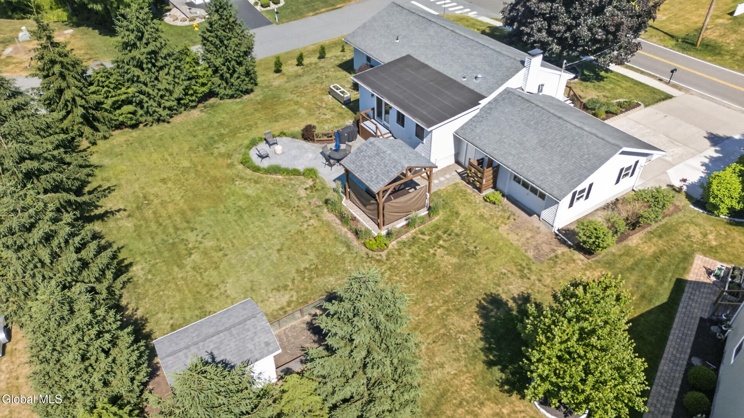 521 Russell Road Bethlehem, NY 12203 - Photo 43 of 51 Air Yard 3