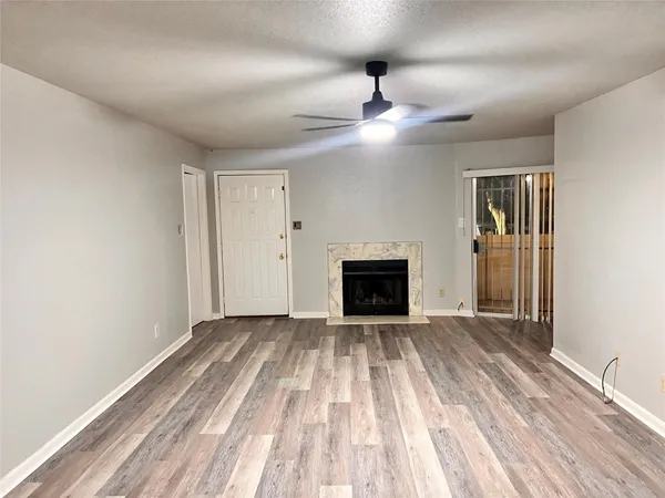$1,250 | 10661 Braes Bend Drive, Houston, TX 77071