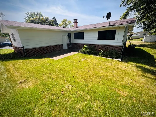 $246,000 | 2555 Guildford Drive, Florissant, MO 63033