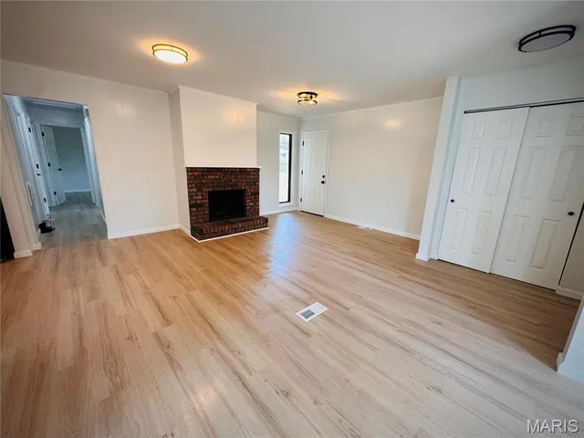 $246,000 | 2555 Guildford Drive, Florissant, MO 63033