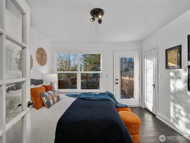 $700,000 | 8859 20th Avenue Southwest, Seattle, WA 98106