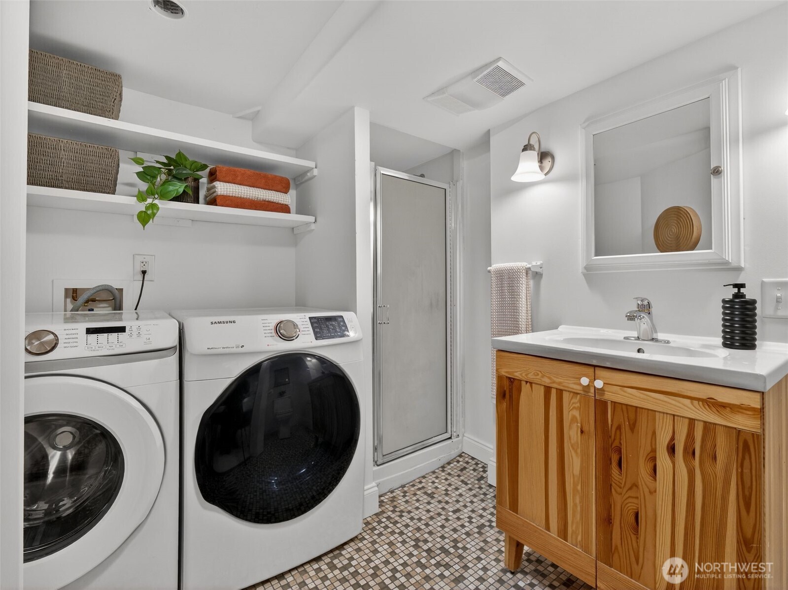 8859 20th Avenue Southwest Seattle, WA 98106 - Photo 22 of 28