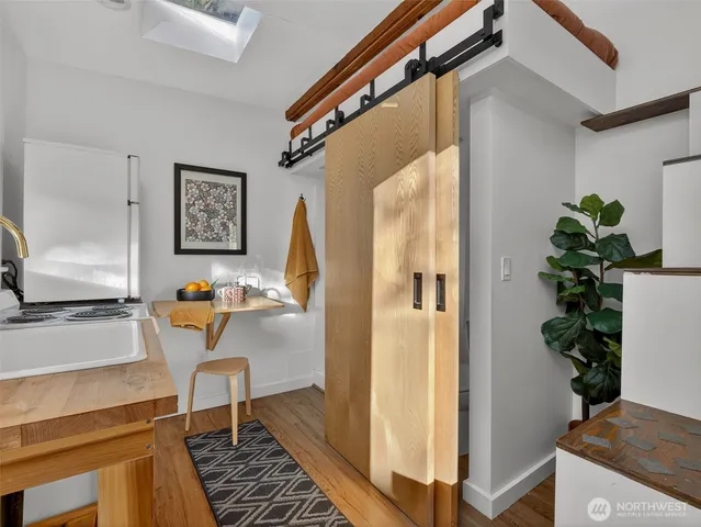 $700,000 | 8859 20th Avenue Southwest, Seattle, WA 98106