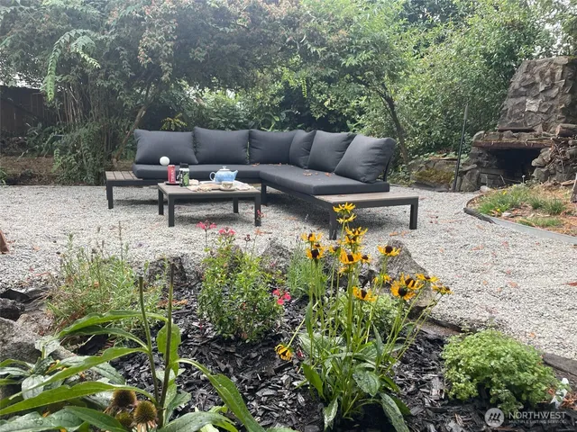 $700,000 | 8859 20th Avenue Southwest, Seattle, WA 98106