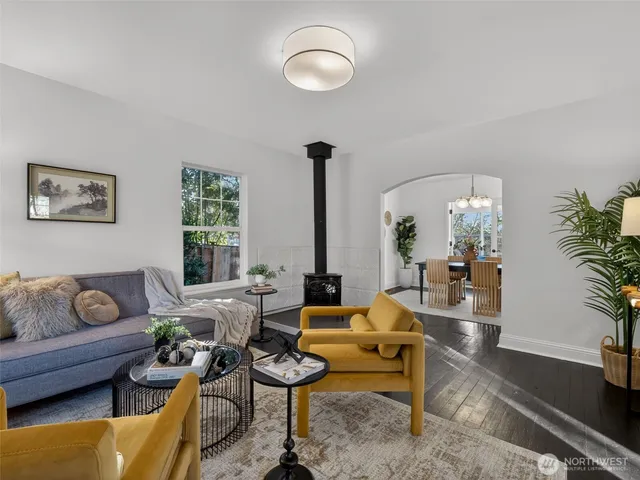 $700,000 | 8859 20th Avenue Southwest, Seattle, WA 98106