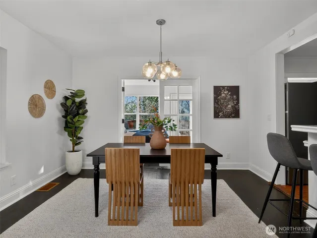 $700,000 | 8859 20th Avenue Southwest, Seattle, WA 98106