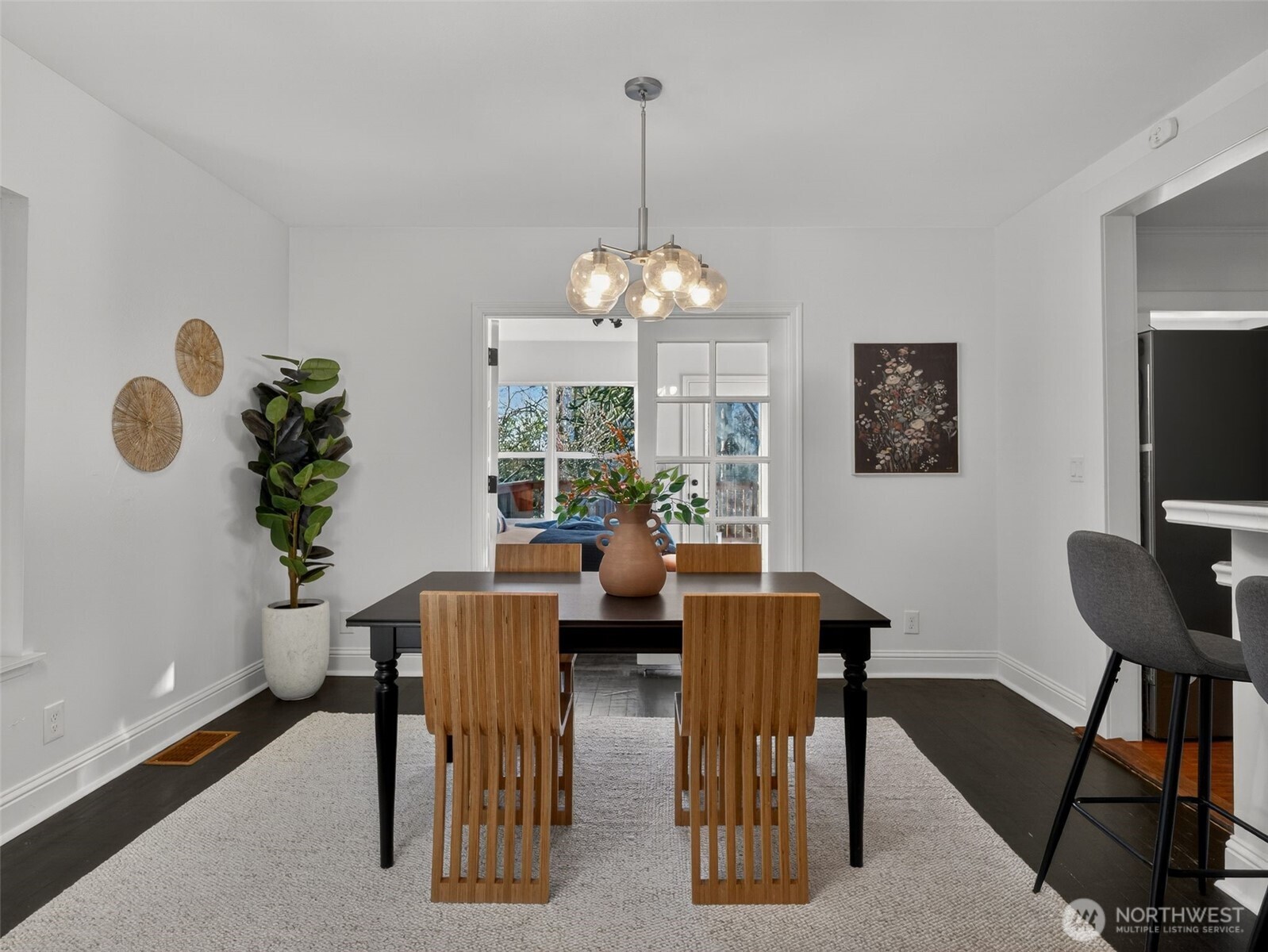 8859 20th Avenue Southwest Seattle, WA 98106 - Photo 7 of 28