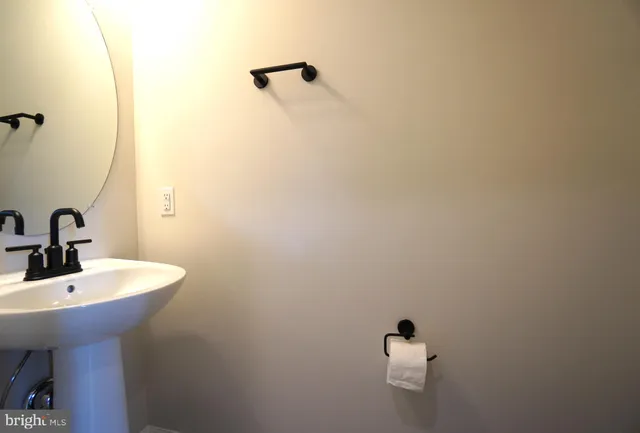 $4,100 | 612 America Drive, Horsham, PA 19044