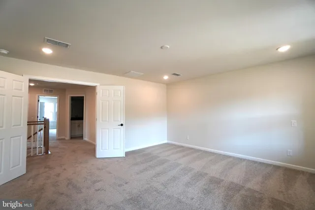 $4,100 | 612 America Drive, Horsham, PA 19044