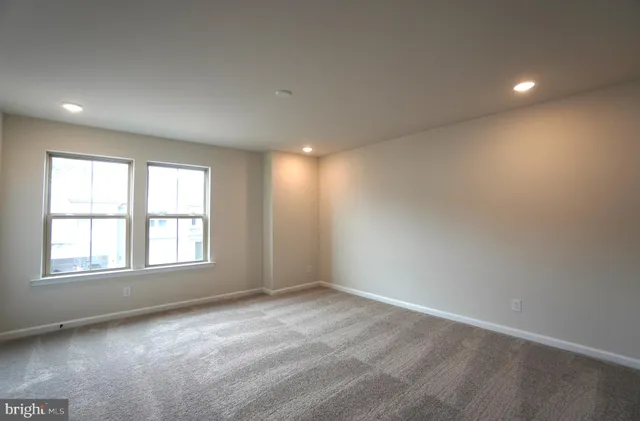 $4,100 | 612 America Drive, Horsham, PA 19044