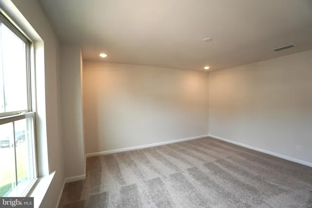 $4,100 | 612 America Drive, Horsham, PA 19044