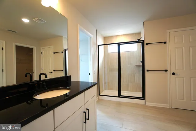 $4,100 | 612 America Drive, Horsham, PA 19044