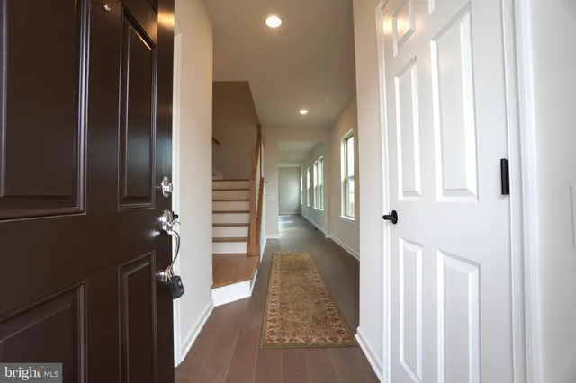 $4,100 | 612 America Drive, Horsham, PA 19044