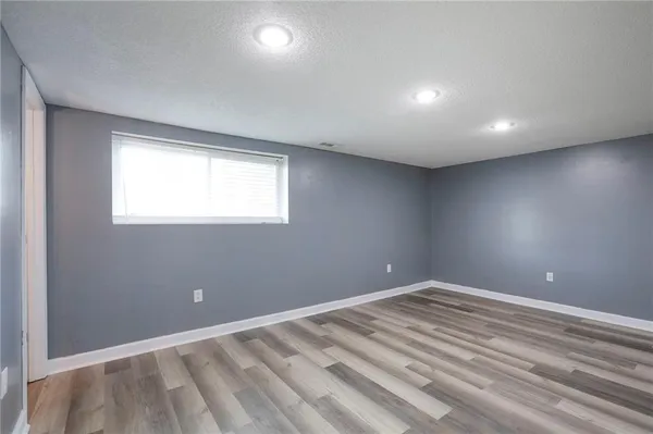 $315,000 | 9918 Countryside Road, Lenexa, KS 66215