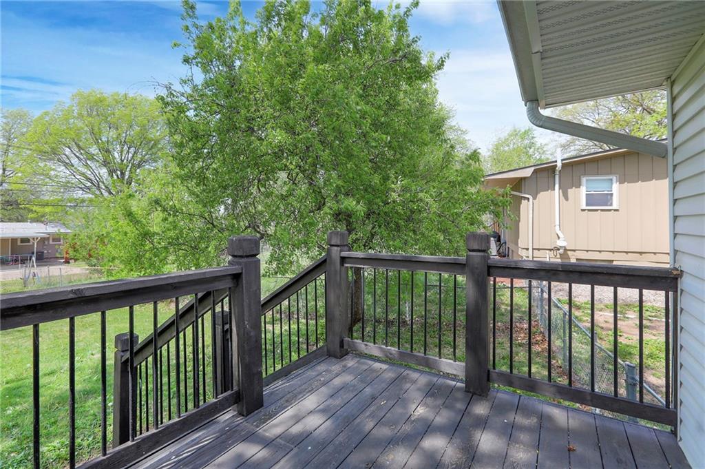 9918 Countryside Road Lenexa, KS 66215 - Photo 31 of 31