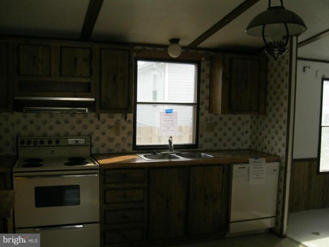 1009 Bush Road Abingdon, MD 21009 - Photo 7 of 18 Kitchen