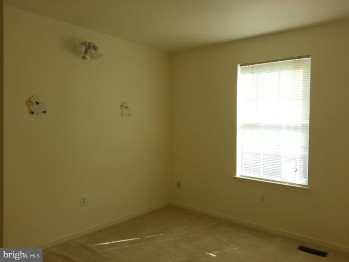 6174 Silver Arrows Way Columbia, MD 21045 - Photo 14 of 25 a view of a small space