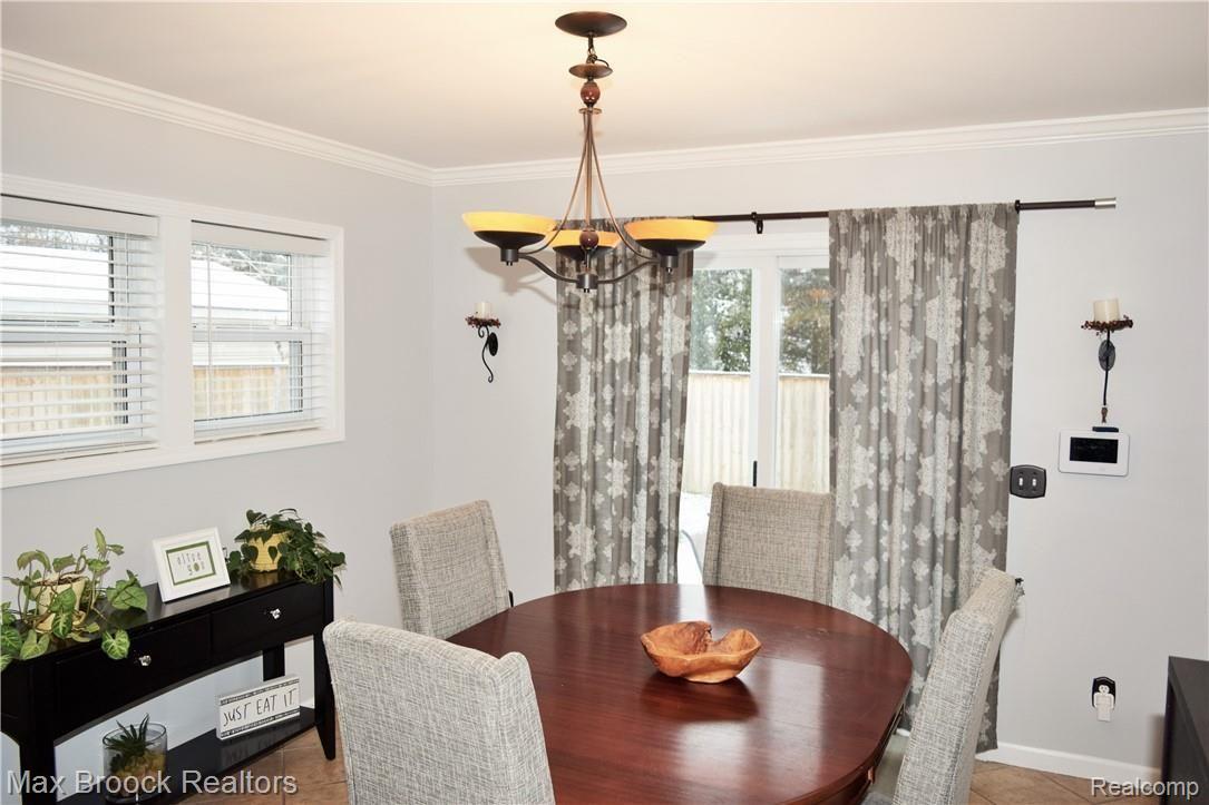 3406 West Webster Road Royal Oak, MI 48073 - Photo 2 of 18 DSC_0412.JPG