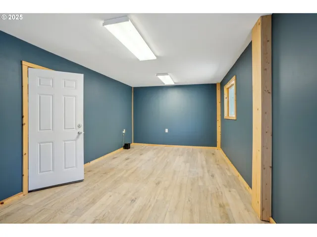 $204,000 | 19933 East Victory Lane, Sandy, OR 97055