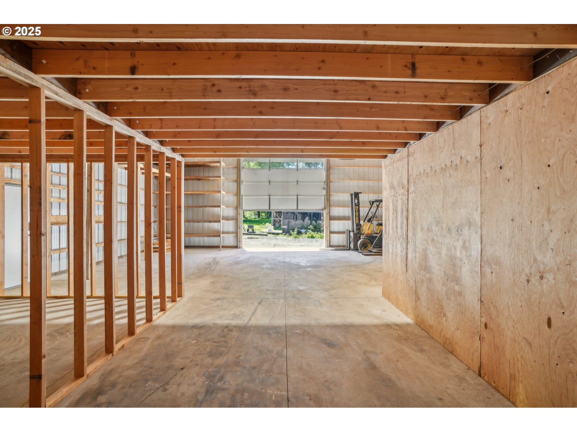 19933 East Victory Lane Sandy, OR 97055 - Photo 17 of 21 a view of entryway with wooden floor