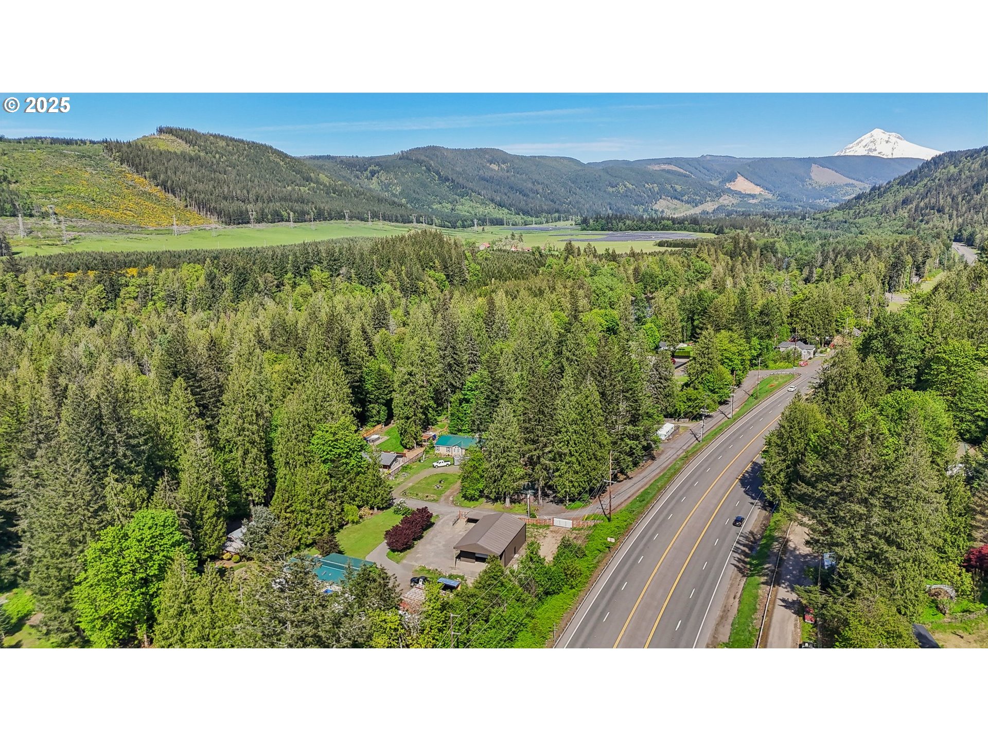 19933 East Victory Lane Sandy, OR 97055 - Photo 6 of 21