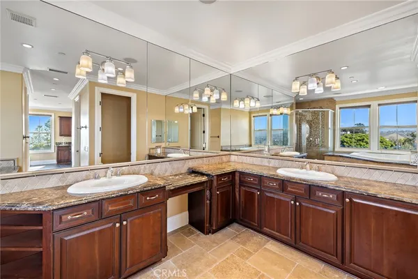 $3,750,000 | 18 Via Cima, San Clemente, CA 92672