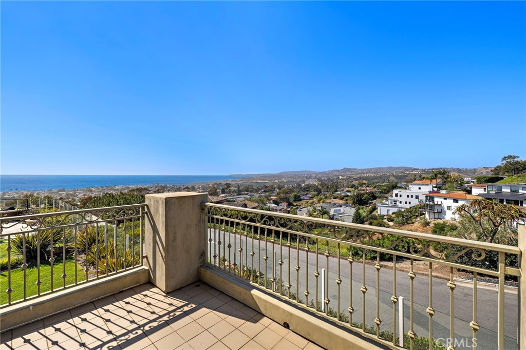 18 Via Cima San Clemente, CA 92672 - Photo 38 of 47 Primary Deck