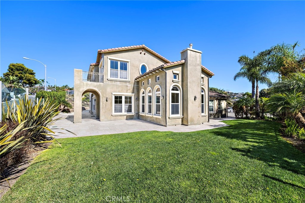 18 Via Cima San Clemente, CA 92672 - Photo 42 of 47 Plenty of outdoor entertaining space.