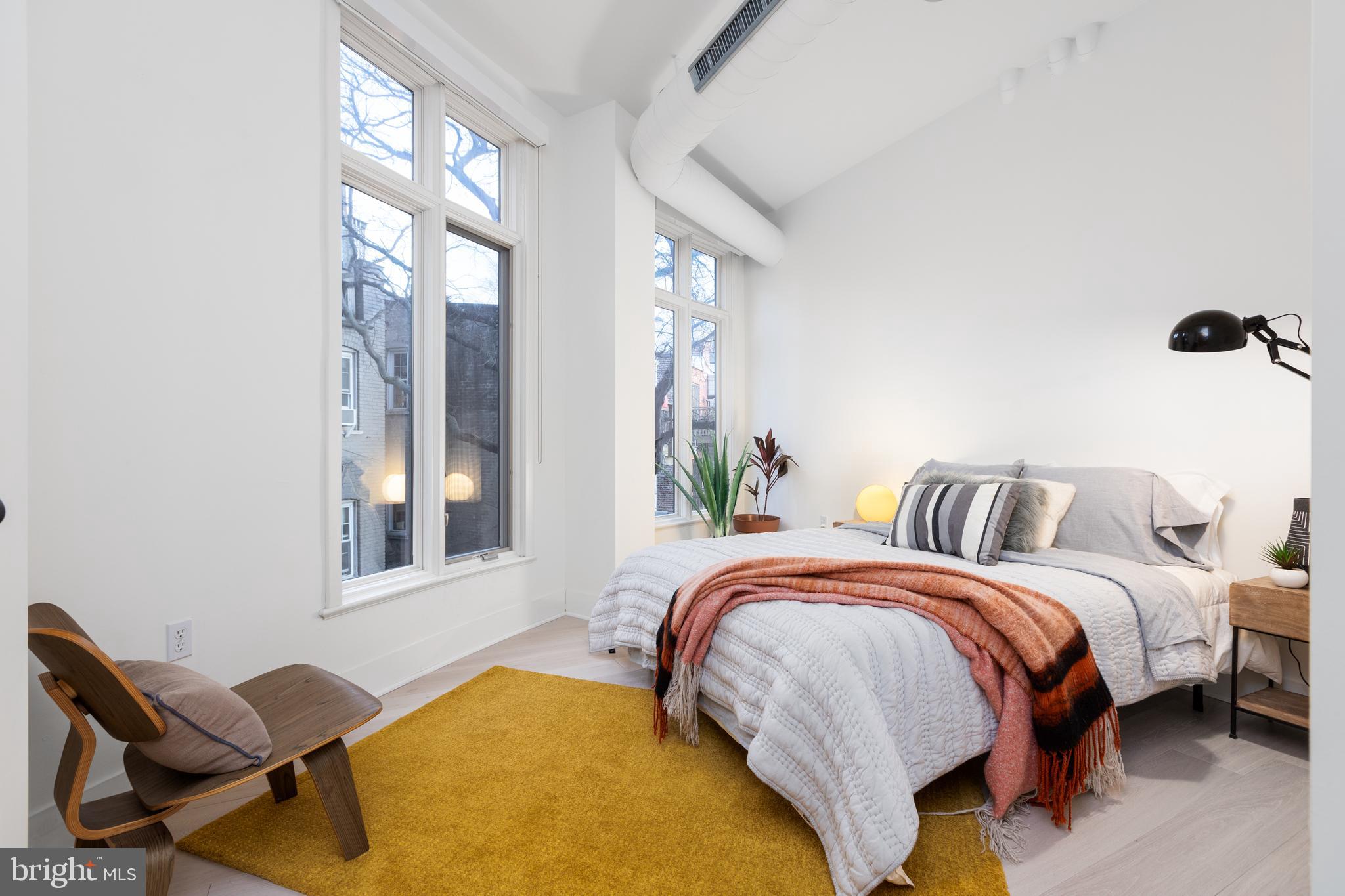 1700 Kalorama Road Northwest, Unit 311 Washington, DC 20009 - Photo 29 of 48 Secondary Bedroom with walk-in closet.