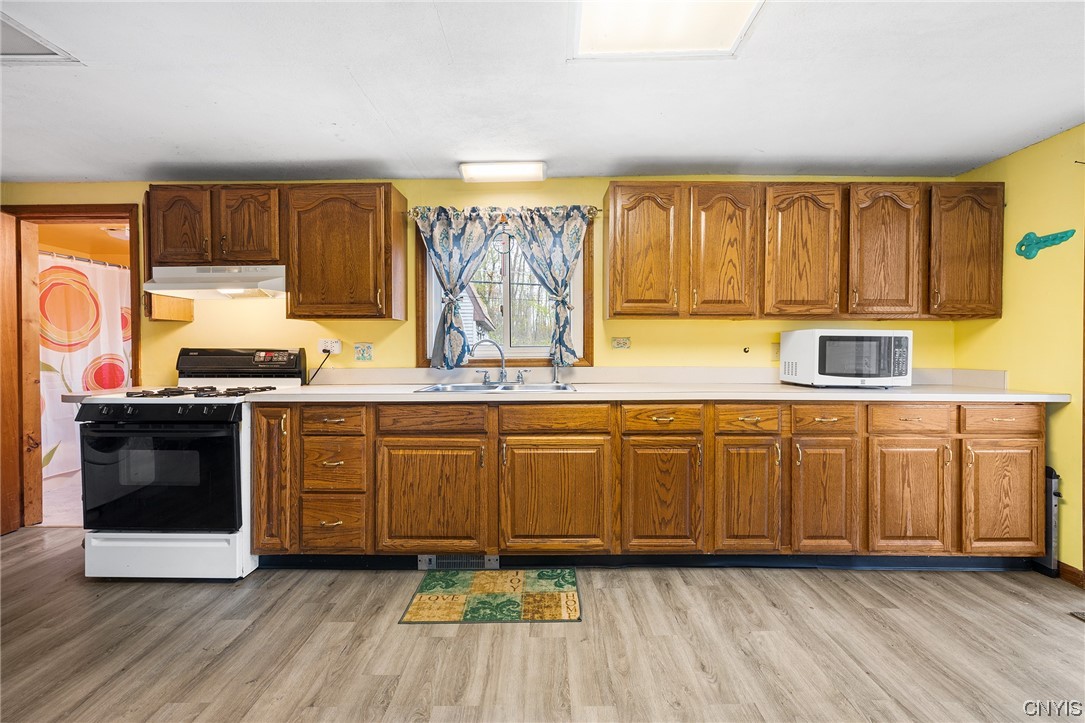 7849 Foster Road Clay, NY 13090 - Photo 19 of 37