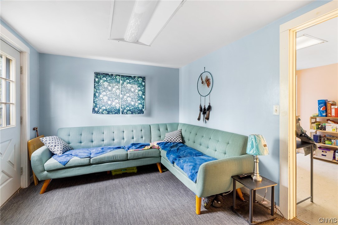 7849 Foster Road Clay, NY 13090 - Photo 28 of 37