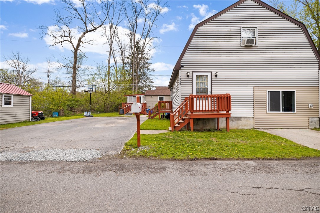 7849 Foster Road Clay, NY 13090 - Photo 3 of 37