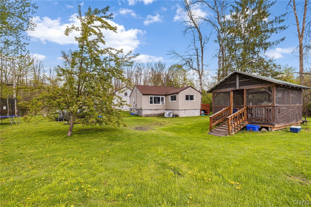 7849 Foster Road Clay, NY 13090 - Photo 6 of 37