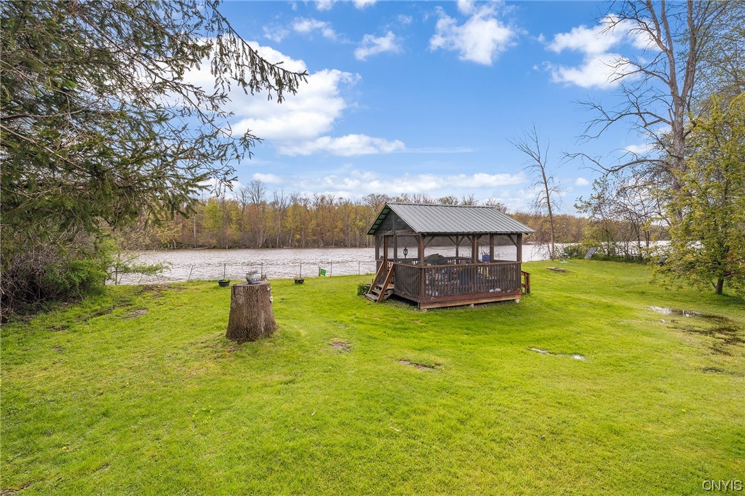 7849 Foster Road Clay, NY 13090 - Photo 8 of 37