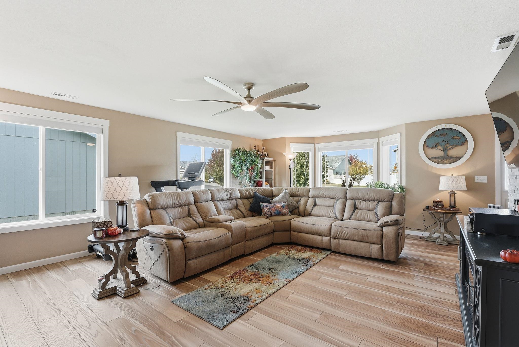 9019 West Sugar Street Cheney, WA 99004 - Photo 7 of 34