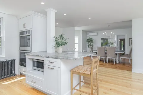 $899,900 | 96 Hollis Street, Groton, MA 01450