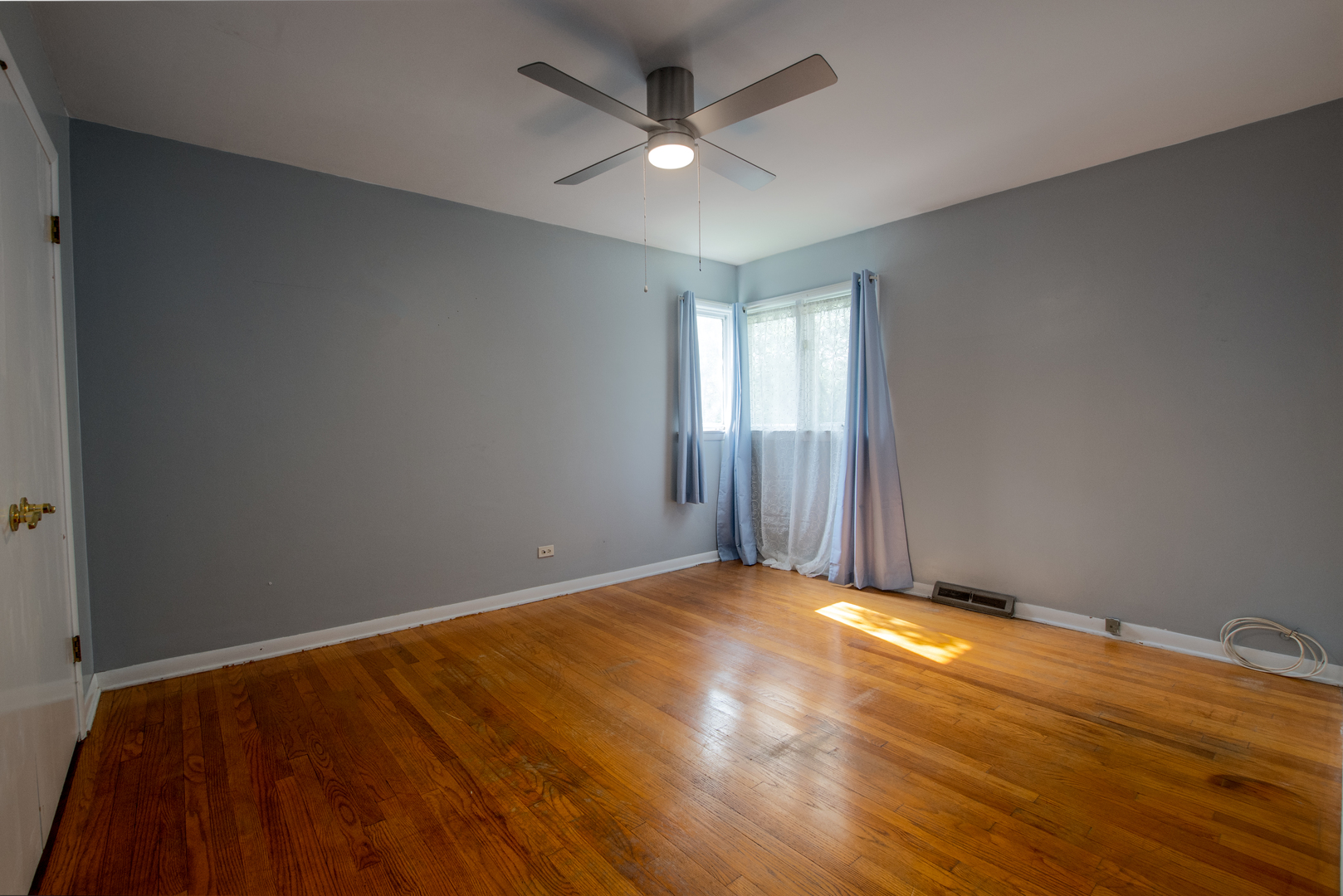 2323 Clyde Terrace Homewood, IL 60430 - Photo 8 of 28